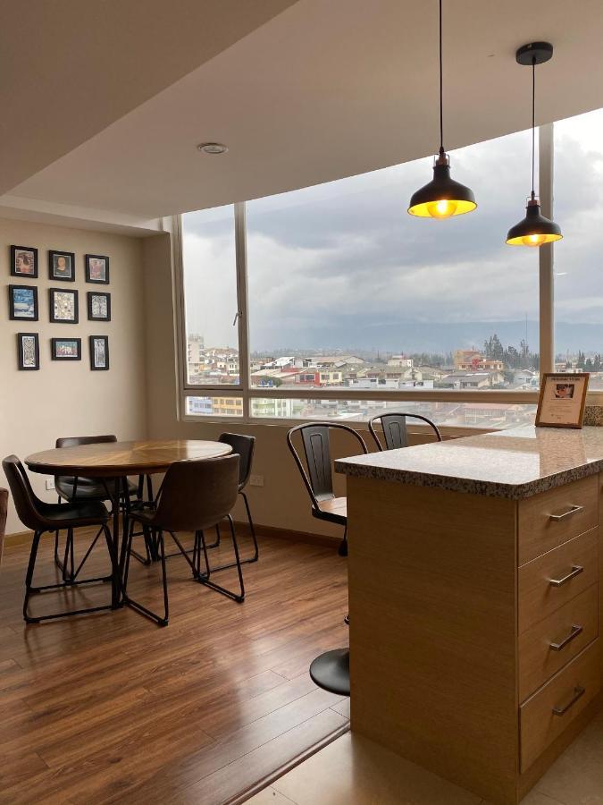 Appartement Wanderlot - Departamento Leganza - Penthouse Lujoso à Riobamba Extérieur photo