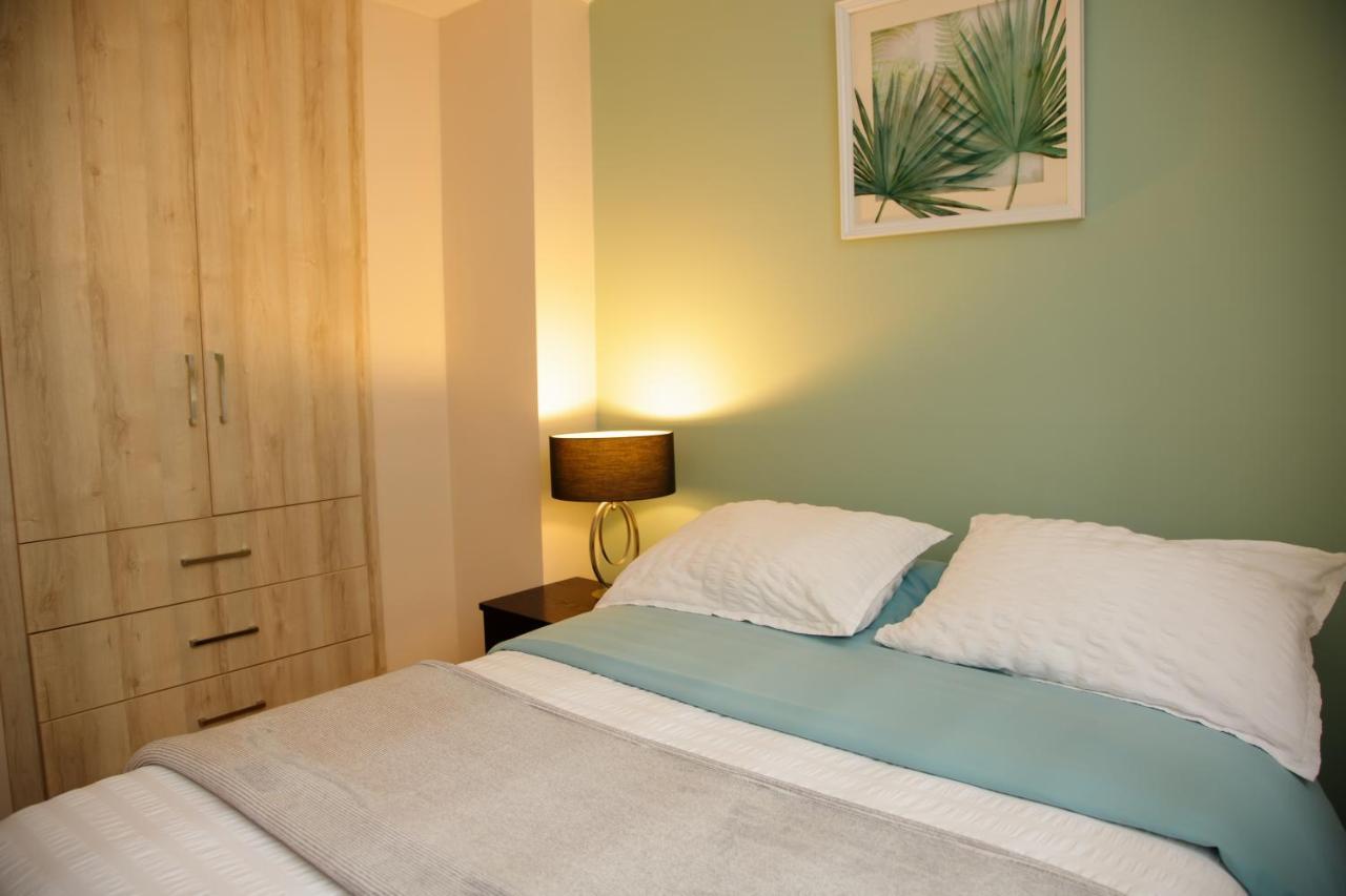 Appartement Wanderlot - Departamento Leganza - Penthouse Lujoso à Riobamba Extérieur photo